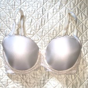 Victoria's Secret Dream Angels Demi White Bra